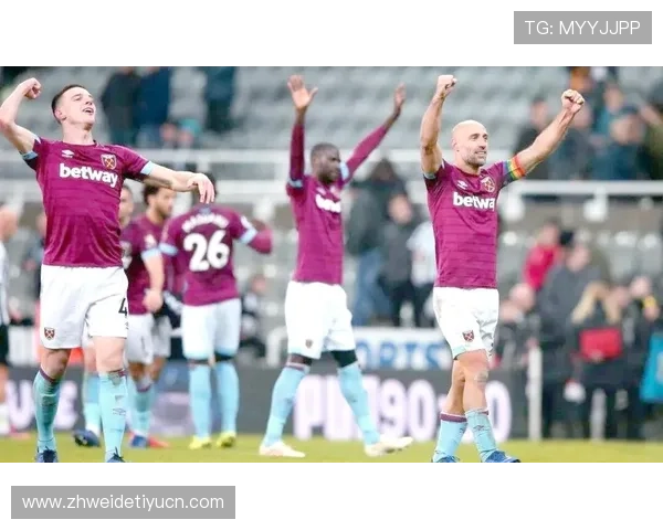 365英超：新赛季英超联赛精彩赛事不断，球迷热情高涨